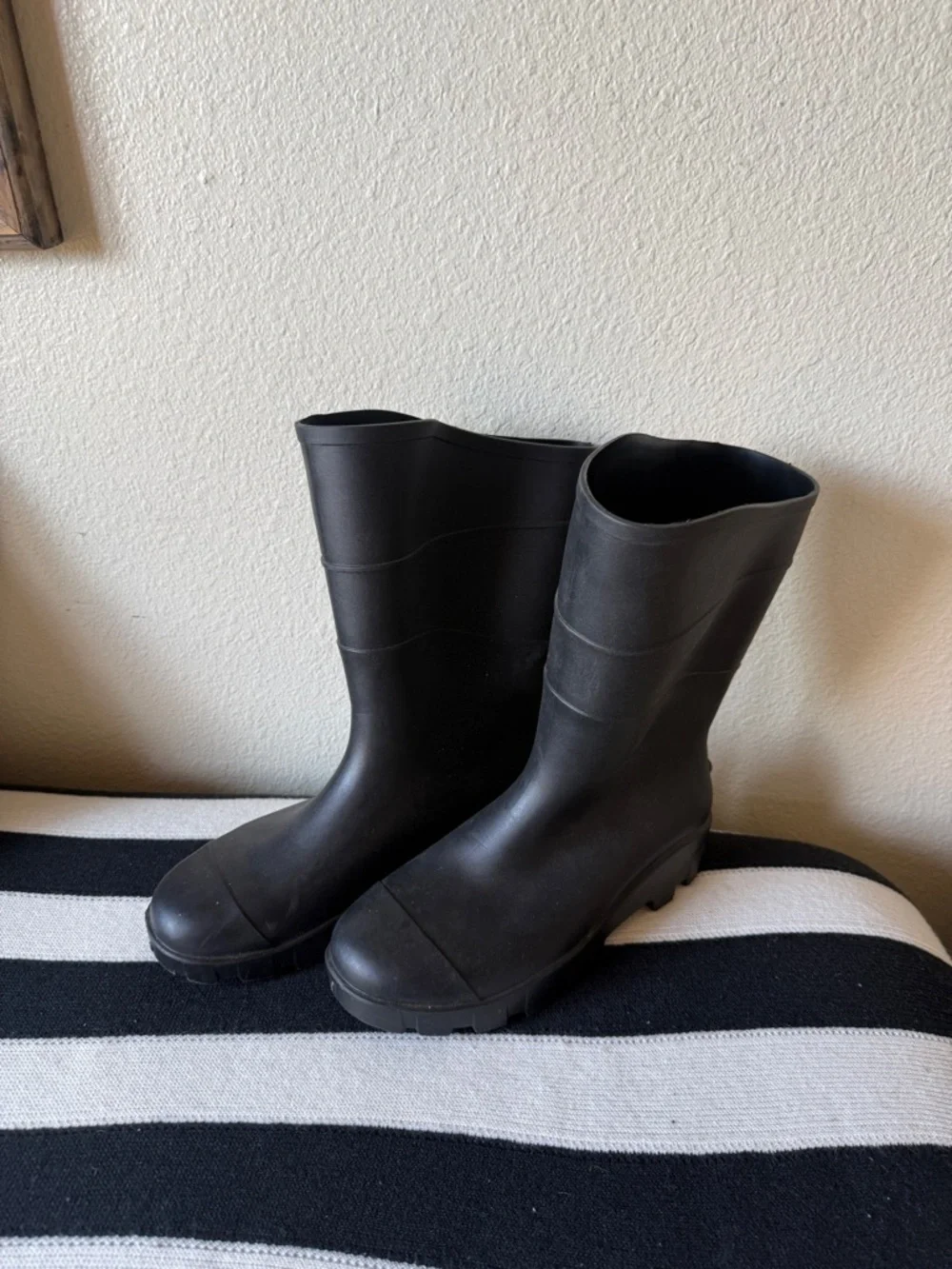 Black Men's Waterproof Garden rubber Boots Justin Bieber inspired sz M/9 W/10.5
